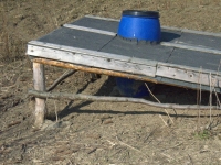 Posyp w różnych ujęciach pokazujących zasadę działania