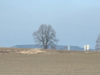 Od północy też groźne budowle cywilizacji - kopalnia Krupiński